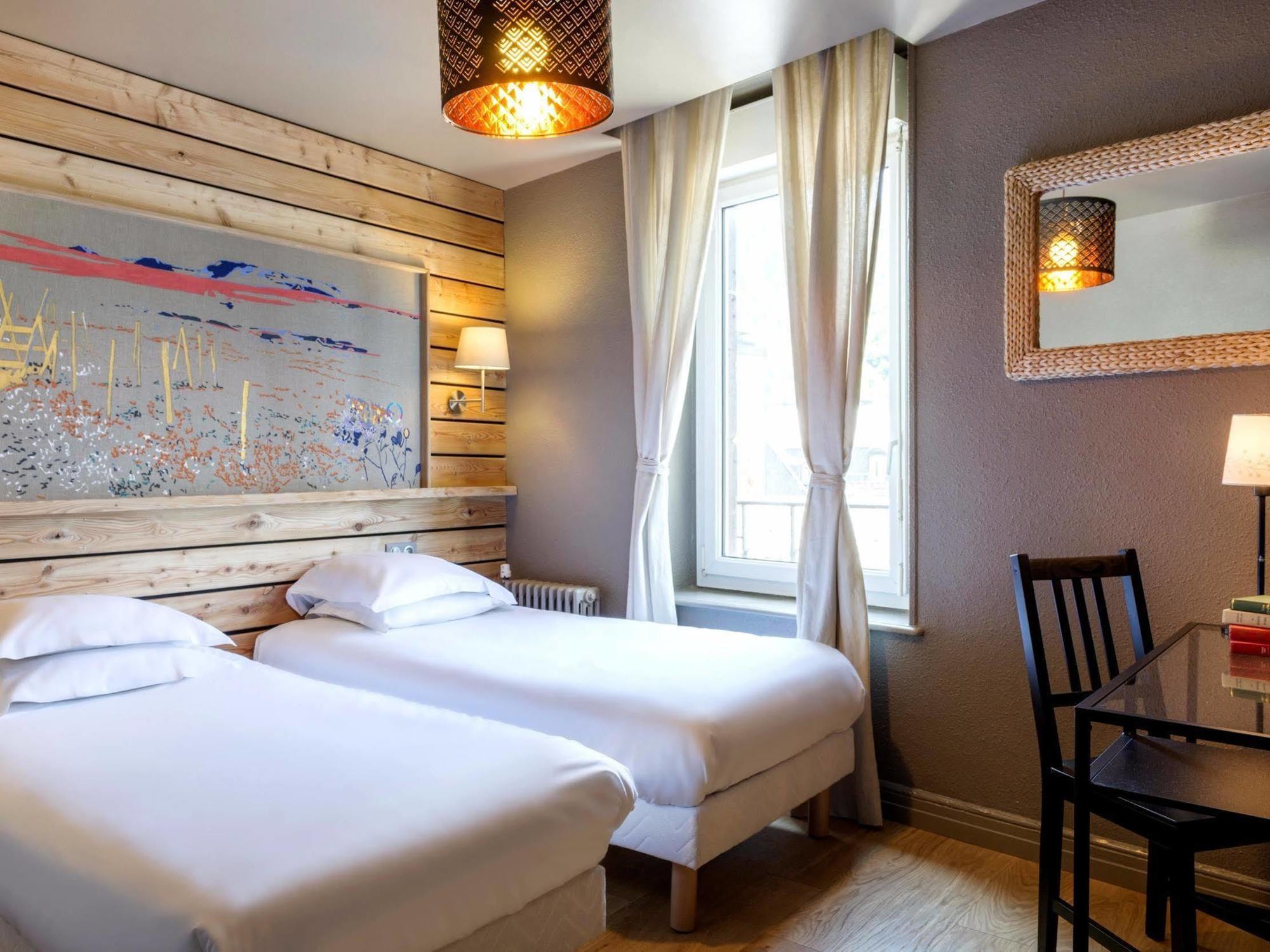 Hotel De Russie 르몽도레 외부 사진