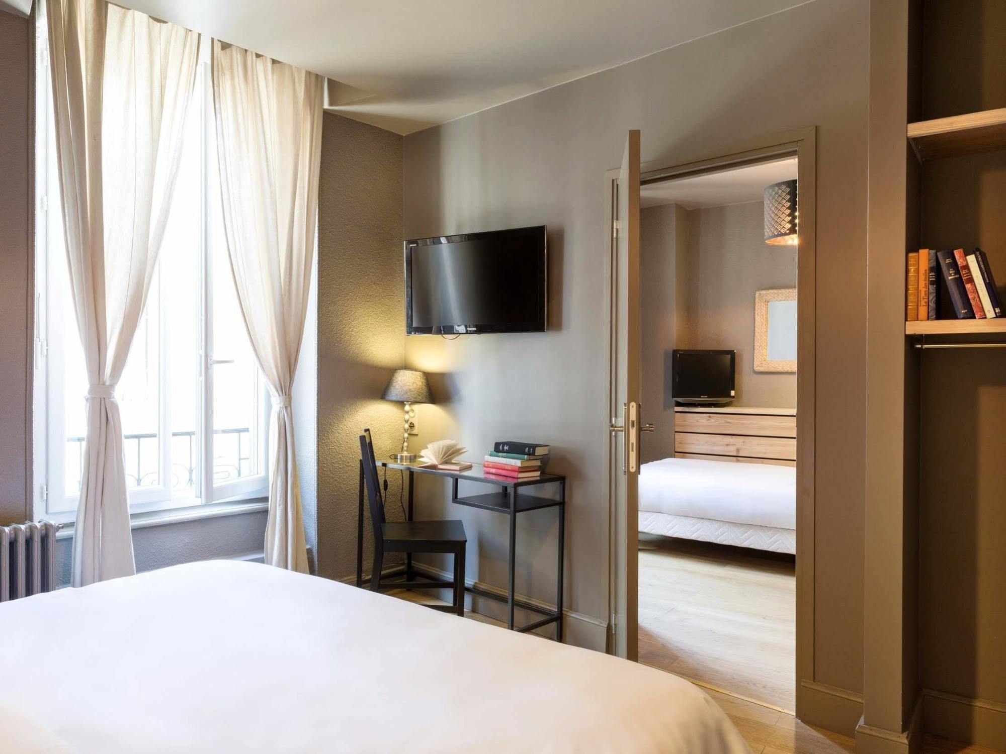 Hotel De Russie 르몽도레 외부 사진